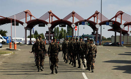 Hungría estudia el cierre de su frontera con Croacia 